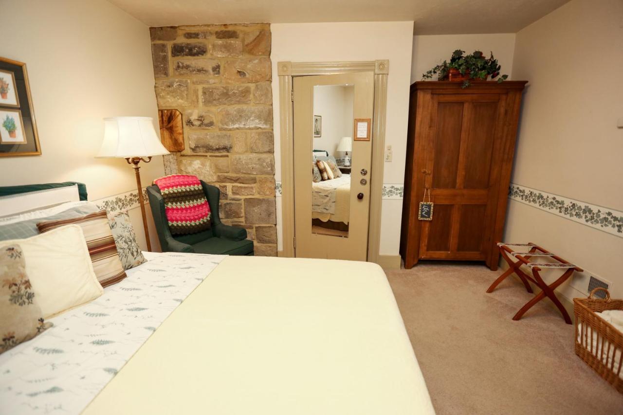 Watson Estate Bnb & Deer Creek Winery Юниънтаун Екстериор снимка